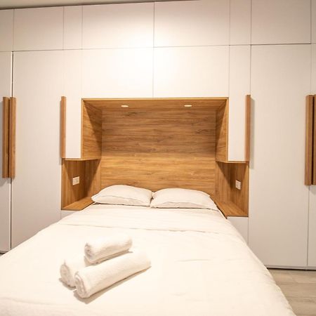 Piata Romana, Two Bedrooms Apartment Bucharest Exterior photo