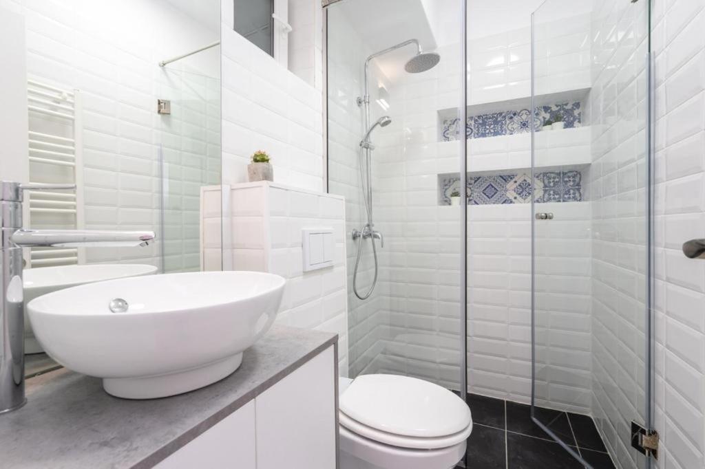 Piata Romana, Two Bedrooms Apartment Bucharest Exterior photo
